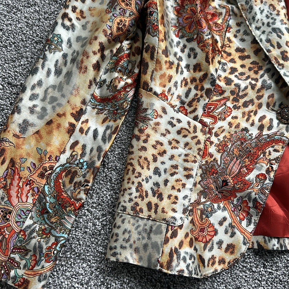 Alberto Makali Leopard Print Blazer with Rust Paisley Accents - Picture 6 of 8